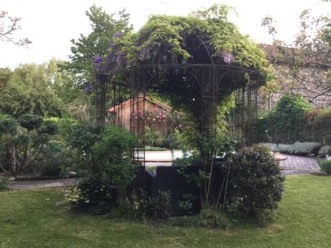 Loft Atypique Bed and Breakfast Villeneuve-de-Rivière Εξωτερικό φωτογραφία